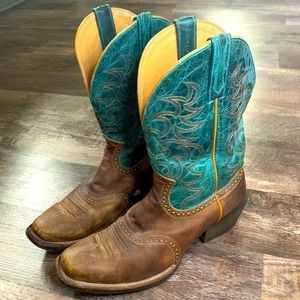 Cody James Men’s square Toed Western Boots